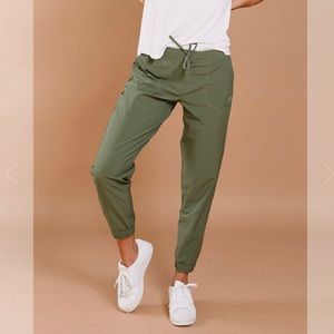 Albion Fit Sage Jetsetters